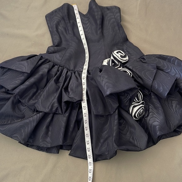 ENRIQUETA VERGARA  Viña Del Mar - Chile, Gorgeous strapless black  color Dress - Picture 10 of 16